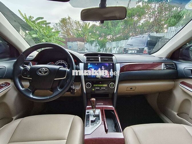 Toyota Camry 2013 2.0 Vàng cát