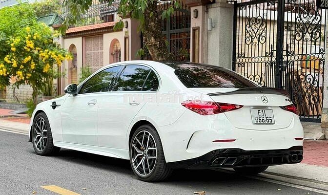 Mercedes-Benz C300 AMG 2021 Trắng