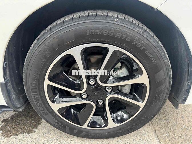 Hyundai i10 2020 1.2AT 49.000km Trắng