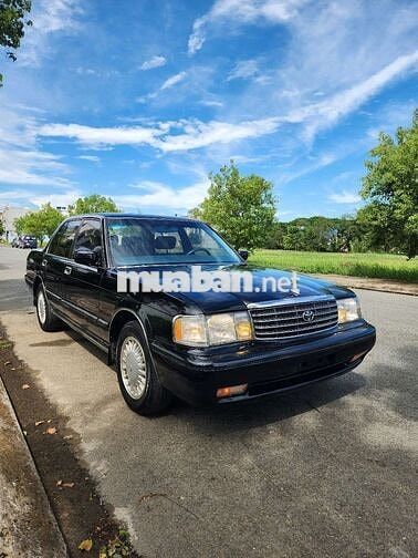 Toyota Crown 1994 màu Đen