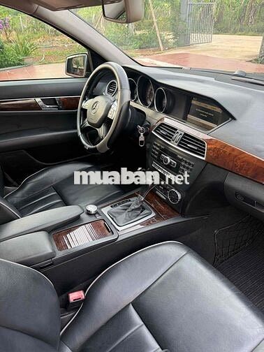 Mercedes-Benz C250 Đen