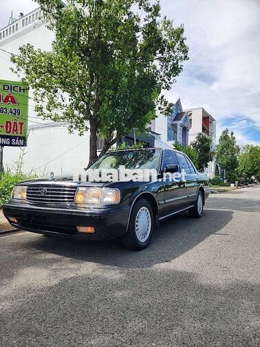 Toyota Crown 1994 màu Đen