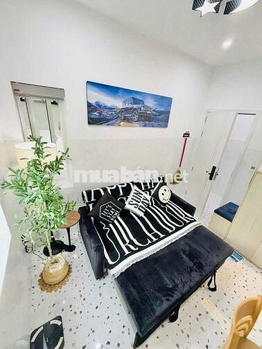 Hà Huy Tập đẹp xinh 5tr5 - Ở 3 người