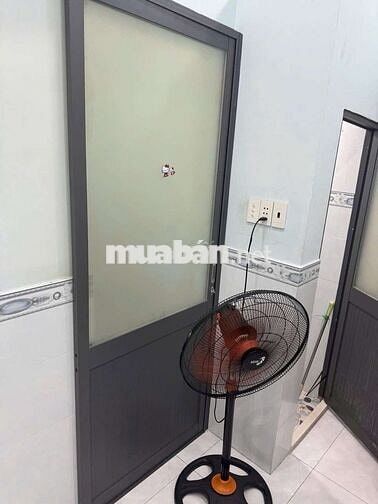 BÀN NHÀ TRUNG TÂM Q6 BÌNH TIÊN MINH PHỤNG , 20M2 HẺM 3M , DÒNG TIỀN 6
