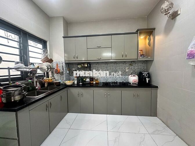 Nhà 6x18m, 4 tầng, KDC Him Lam, P.7, Q.8