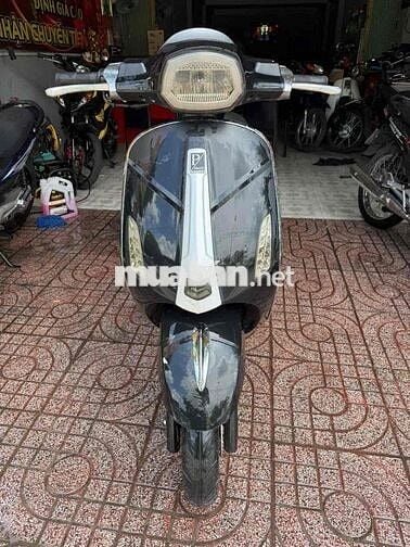 Vespa GTDD 50cc màu Cam