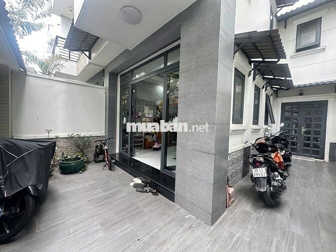 Nhà 6x18m, 4 tầng, KDC Him Lam, P.7, Q.8
