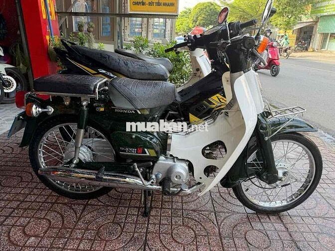 Vespa GTDD 50cc màu Cam