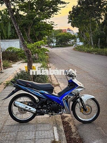 Yamaha Exciter xuống áo Bạc Xanh