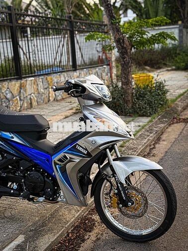 Yamaha Exciter xuống áo Bạc Xanh