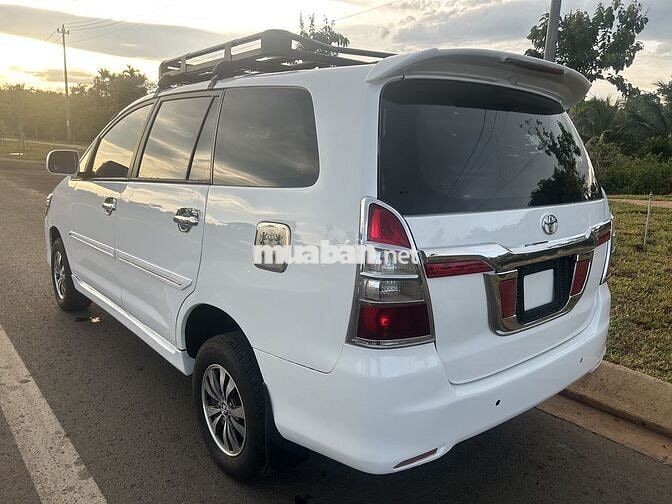 Toyota Innova 2013 Trắng