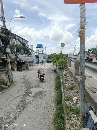 Bán đất chợ Quy Đức, QL 50, Bình Chánh