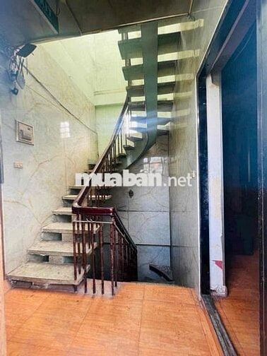 NT072 🏢 CHO THUÊ MẶT BẰNG KINH DOANH ĐA NGÀNH NGHỀ – VỊ TRÍ ĐẸP TRỤC Q