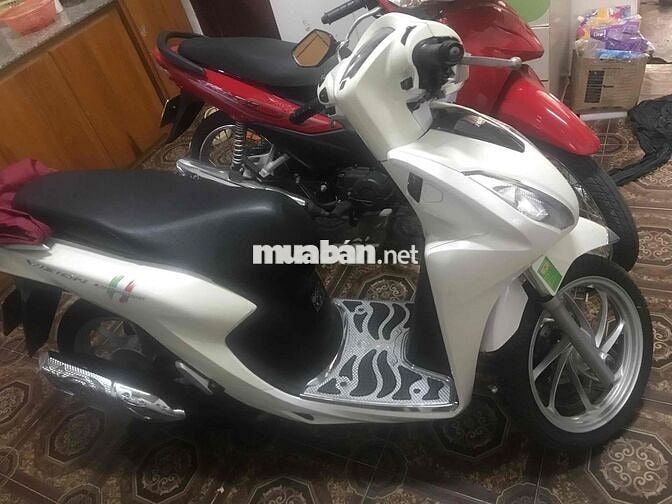 Honda Vision Trắng