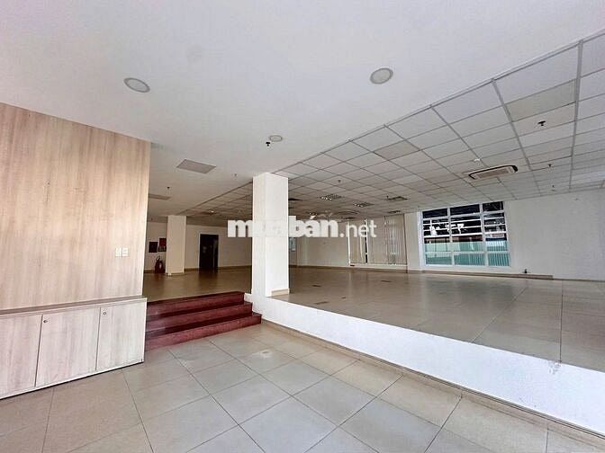NHÀ MẶT TIỀN DTSD 900m2 NGAY NGÃ TƯ HÀNG XANH – BÌNH THẠNH