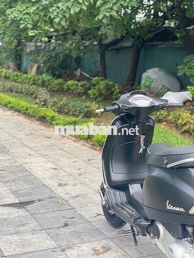 Piaggio Vespa LX 125 Đen nhám