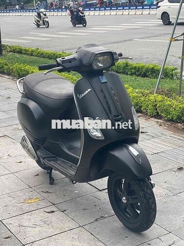 Piaggio Vespa LX 125 Đen nhám