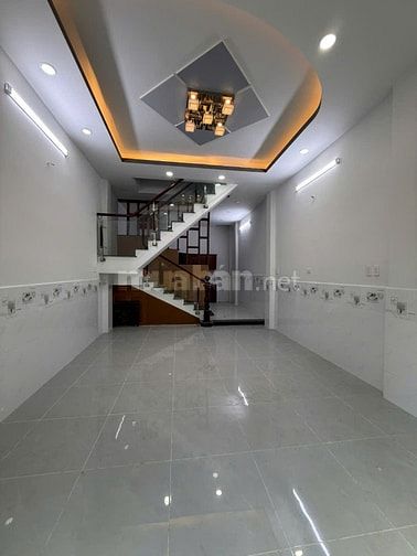 nhà đúc 2 lầu đường số 3, giáp Thạch Lam , dt: 4x11