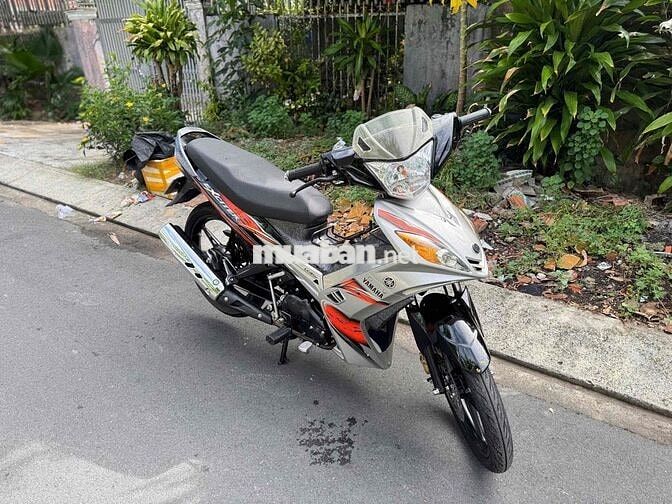 Yamaha Exciter 135 Bạc Đen Cam