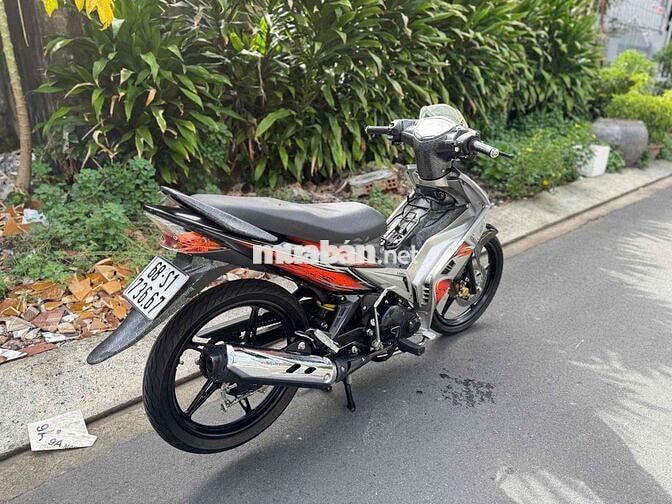 Yamaha Exciter 135 Bạc Đen Cam