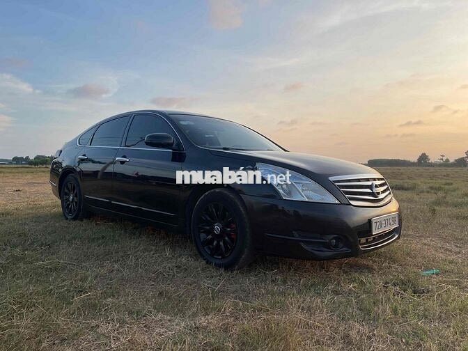 Nissan Teana màu Đen