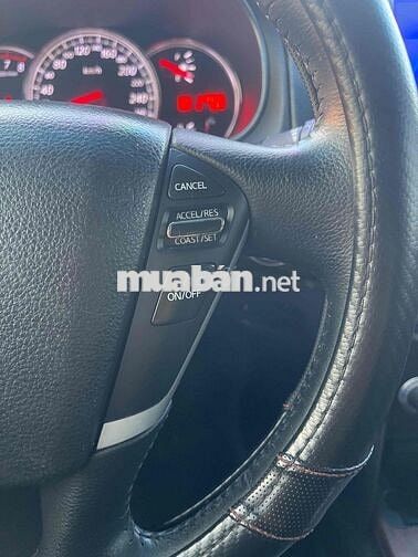 Nissan Teana màu Đen