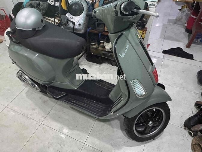 Piaggio Vespa S150 Xám