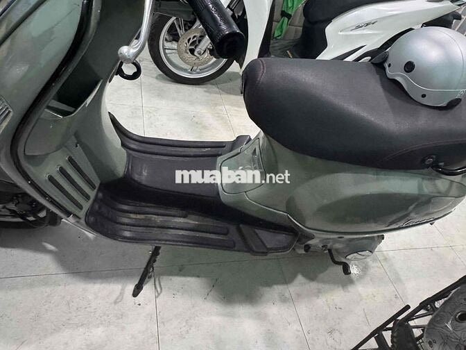 Piaggio Vespa S150 Xám