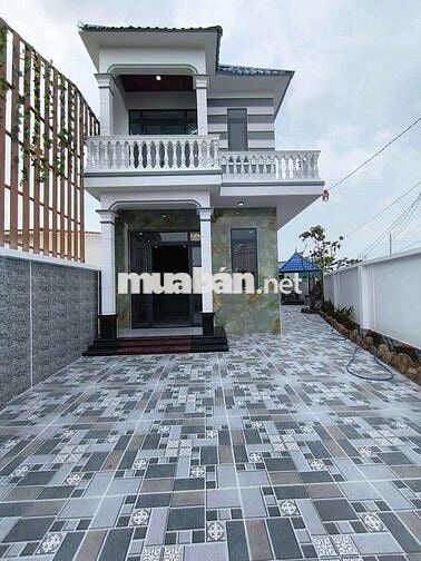 VILLA SÂN VƯỜN 210M2 FULL THỔ CƯ GẦN KHU CÔNG NGHIỆP CẦU TRÀM 