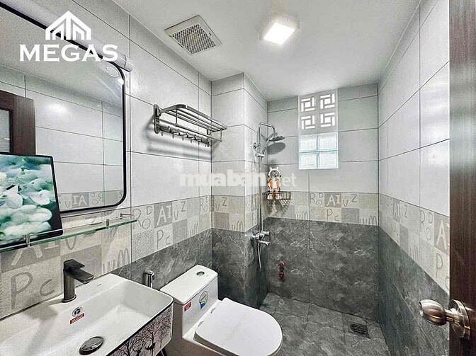 Căn hộ ban công 38m2 ngay Nguyễn Văn Đậu gần Phan Xích Long giáp Q1,3