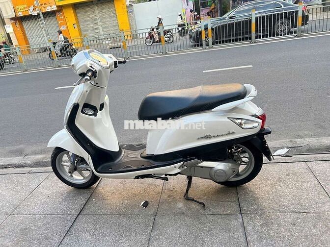 Yamaha Grande 2017 Trắng Mới 90%