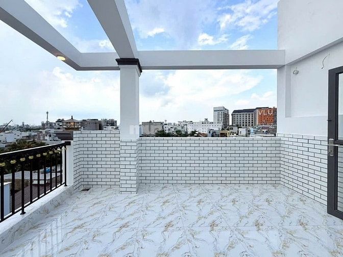 BÁN CHDV NGAY ĐẠI HỌC VĂN LANG CÓ THANG MÁY 