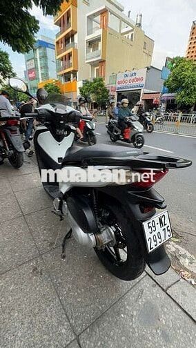 Honda SH 150i 2010 Trắng đã sử dụng