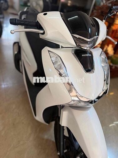 Honda SH 160i màu Trắng