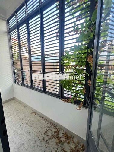Sát MT Nguyễn Văn Luông - 3 tầng - 4 PN - Bank hỗ trợ 3t