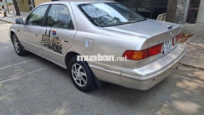 Toyota Camry 2001 2.2 Gli Bạc