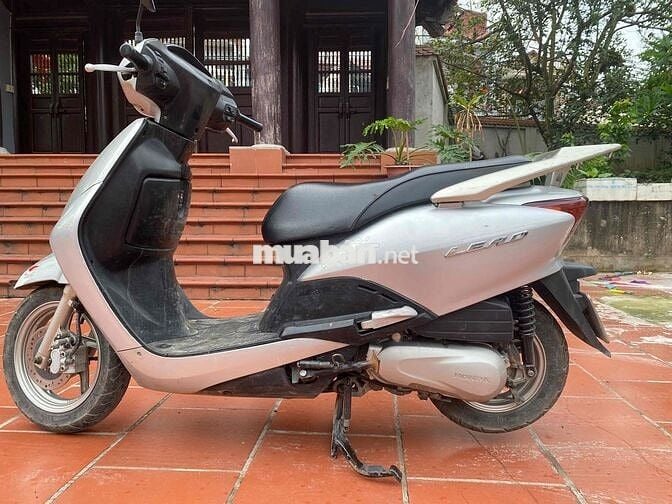 Honda Lead màu Bạc