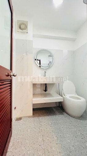 HẺM XE TẢI TÔ HIẾN THÀNH - 63M2 - 5 TẦNG MỚI - 6PN- CÓ KHUNG THANG MÁY
