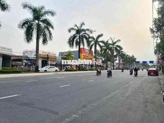 Cho Thuê Nhà Diện Tích Lớn Mặt Tiền Trần Văn Khéo