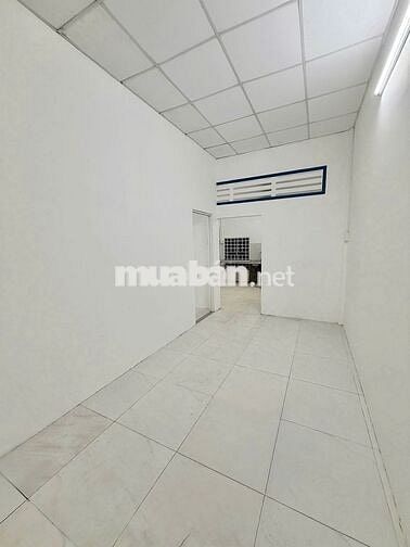Nhà trệt lửng 1PN mặt tiền đường Trần Hoàng Na 15 triệu