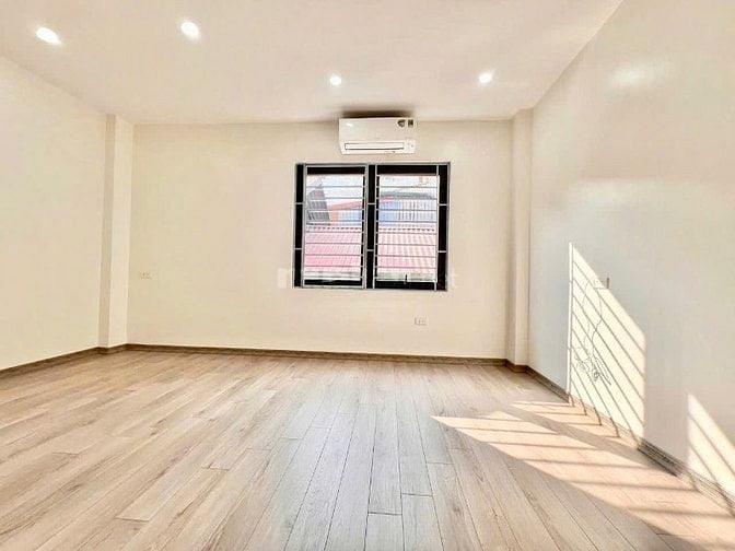 Bán nhà Đỗ Quang_75m2_Liền kề 7 tầng thang máy_Thông sàn kinh doanh