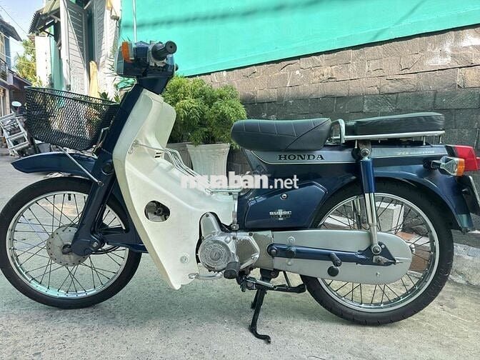 Honda Cub 70 Custom Xanh trắng