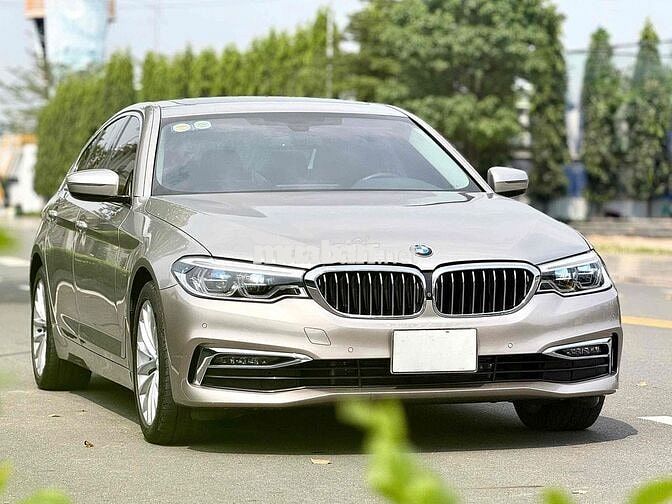 BMW 530i Luxury Line 2019 - xe nguyên bản 100%