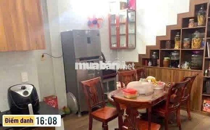CHO THUÊ NHÀ 3TẦNG – 4PN /4WC – HẺM XE TẢI–TAM BÌNH-GẦN C/C ĐẠT GIA