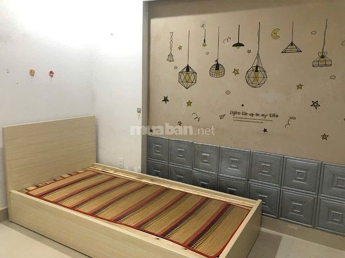 PHÒNG NỮ THUÊ - Phố ăn uống đa dạng