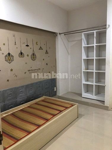 PHÒNG NỮ THUÊ - Phố ăn uống đa dạng