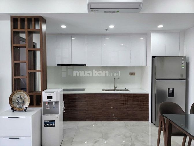Cho thuê căn  Satra Eximland  rộng 93m2, 2p ngủ, NTCC, 17tr/th