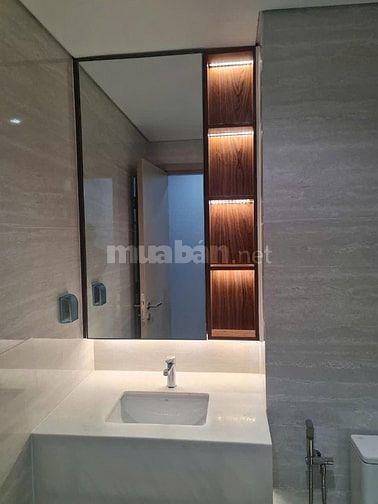 Cho thuê căn  Satra Eximland  rộng 93m2, 2p ngủ, NTCC, 17tr/th