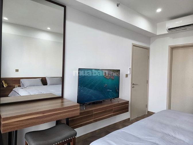 Cho thuê căn  Satra Eximland  rộng 93m2, 2p ngủ, NTCC, 17tr/th