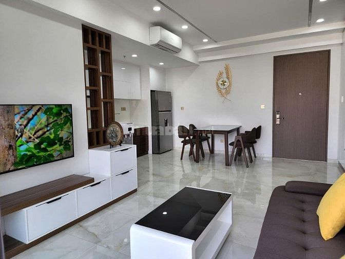Cho thuê căn  Satra Eximland  rộng 93m2, 2p ngủ, NTCC, 17tr/th